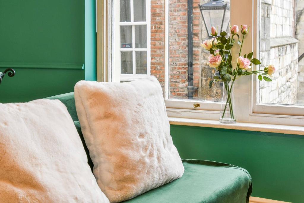 The Shambles Suites room 3